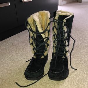 Black Ugg lace up boots